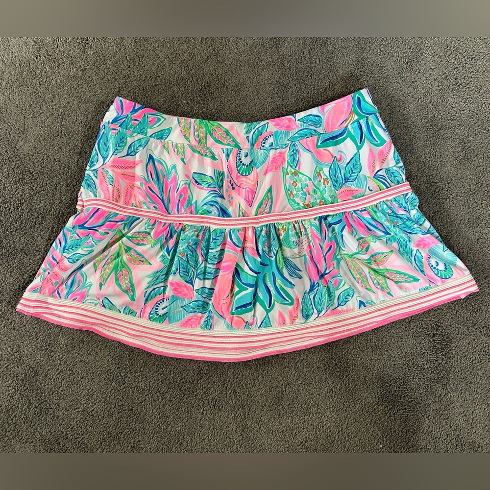 LILLY PULITZER LUXLETIC DARA SKORT (TOUCAN DO IT) Size M Tennis Pickleball